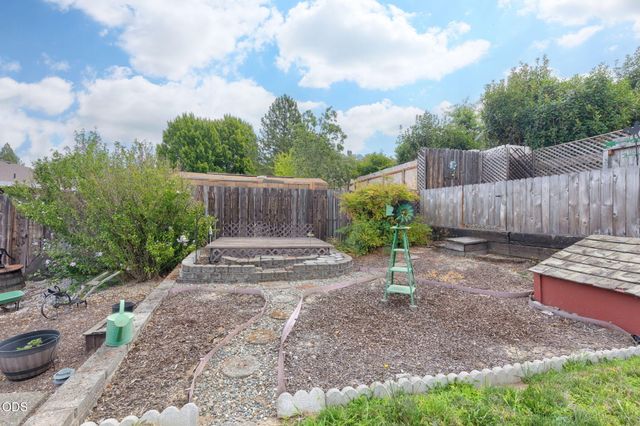 217 Southridge Way, Grants Pass, OR 97527