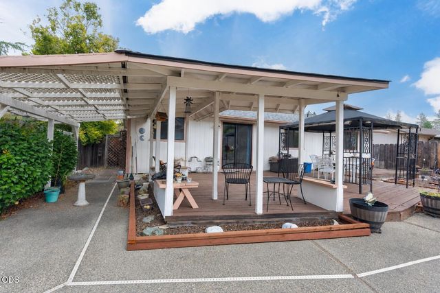 217 Southridge Way, Grants Pass, OR 97527