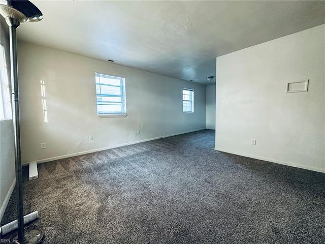 656 49th ST, Newport News, VA 23607
