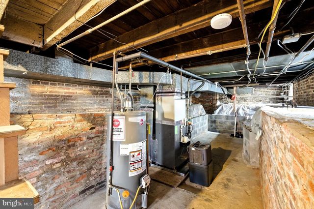 5 W HEATH ST W, Baltimore, MD 21230
