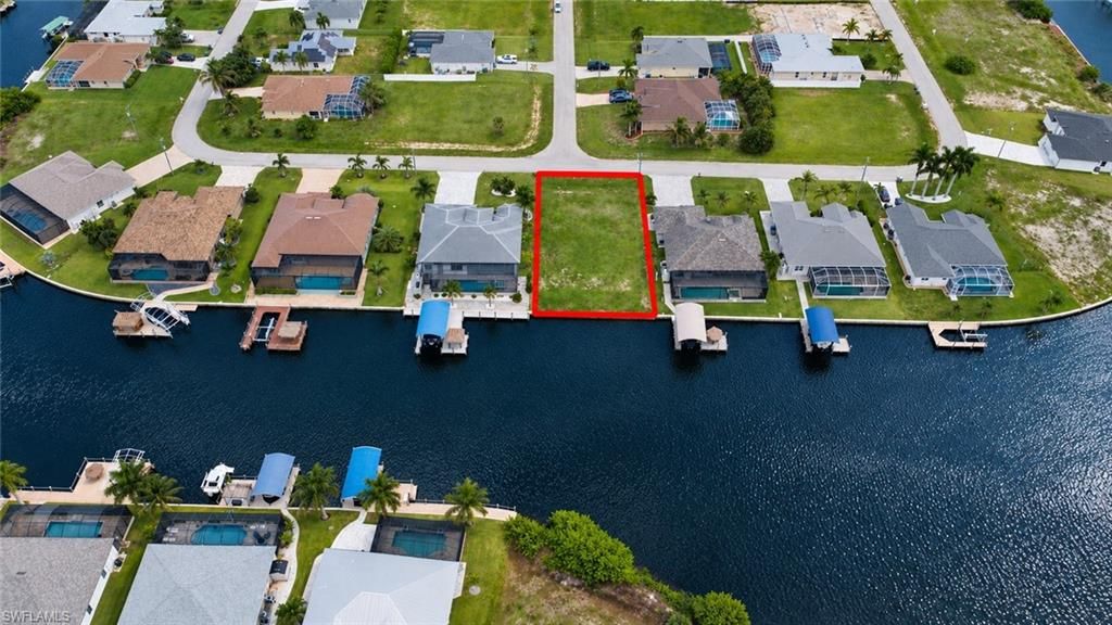 Image 6 of property listing at 3314 NW 10th ST, Cape Coral, FL 33993
