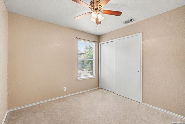 7 Moondance Hl, San Antonio, TX 78254