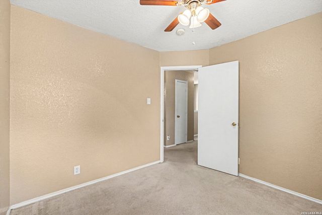 7 Moondance Hl, San Antonio, TX 78254