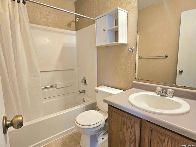 7 Moondance Hl, San Antonio, TX 78254