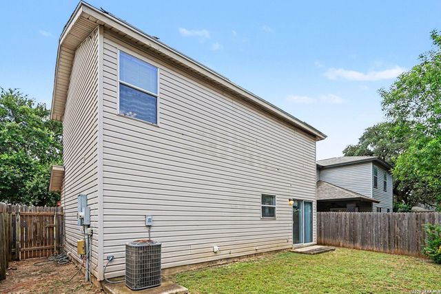 7 Moondance Hl, San Antonio, TX 78254