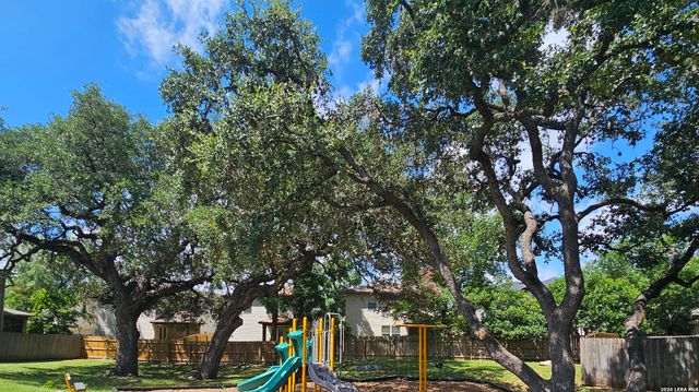 7 Moondance Hl, San Antonio, TX 78254