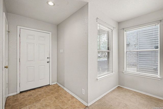 7 Moondance Hl, San Antonio, TX 78254
