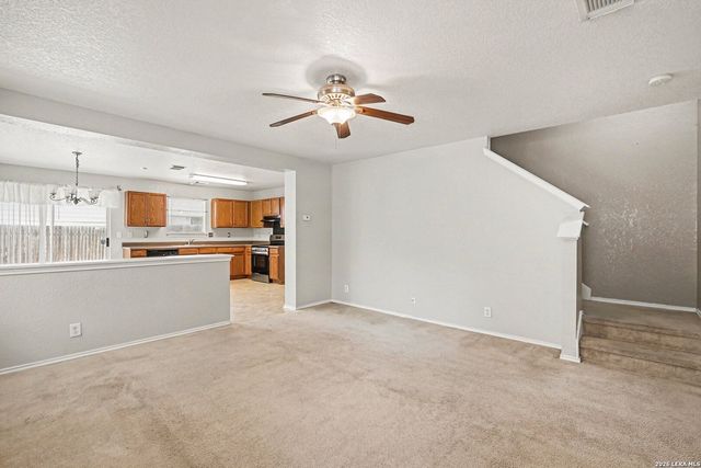 7 Moondance Hl, San Antonio, TX 78254