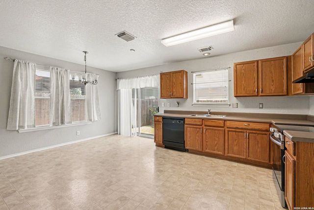 7 Moondance Hl, San Antonio, TX 78254