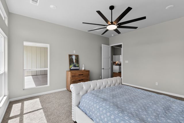521 Fox Hill Court, Waxahachie, TX 75167