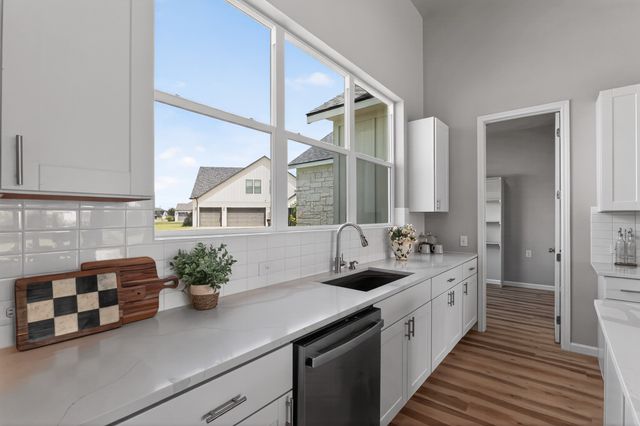 521 Fox Hill Court, Waxahachie, TX 75167