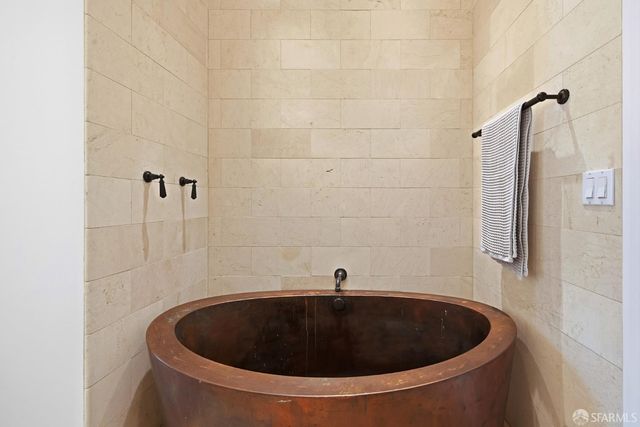 430 Greenwich Street, San Francisco, CA 94133