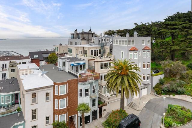 430 Greenwich Street, San Francisco, CA 94133