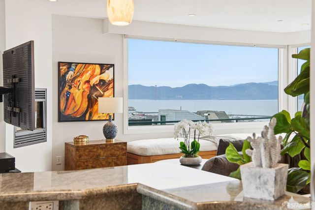 430 Greenwich Street, San Francisco, CA 94133