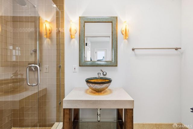 430 Greenwich Street, San Francisco, CA 94133