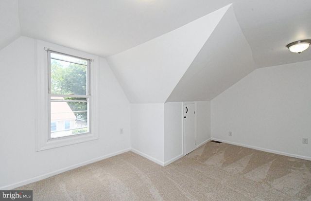 64 N MAIN, Spring City, PA 19475