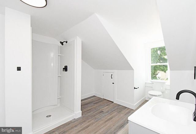 64 N MAIN, Spring City, PA 19475