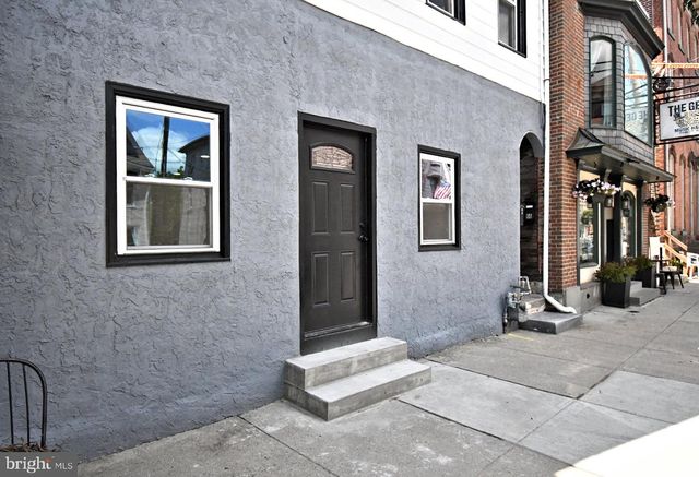 64 N MAIN, Spring City, PA 19475