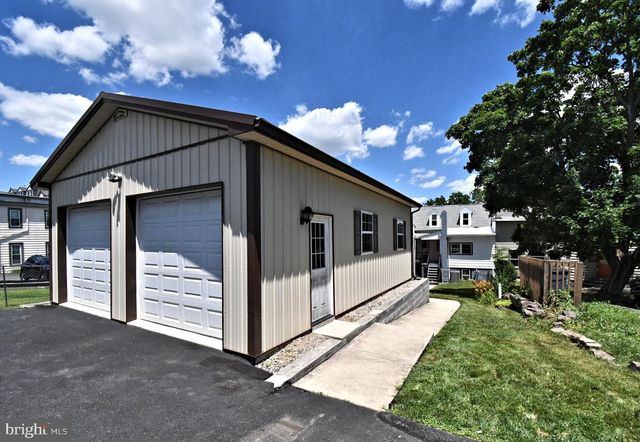 64 N MAIN, Spring City, PA 19475