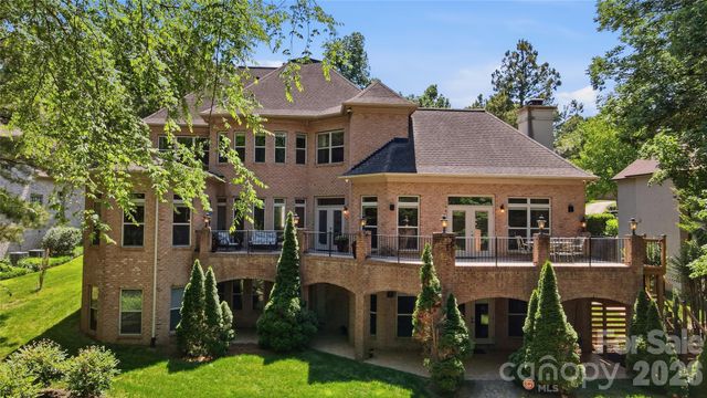 932 Thorn Ridge Lane, Clover, SC 29710
