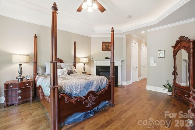 932 Thorn Ridge Lane, Clover, SC 29710