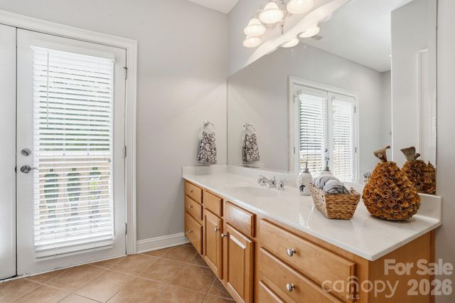 932 Thorn Ridge Lane, Clover, SC 29710