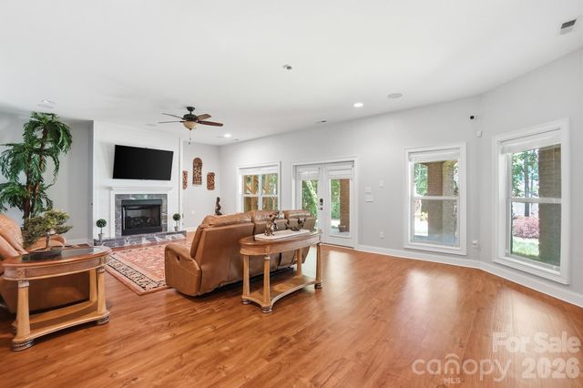 932 Thorn Ridge Lane, Clover, SC 29710