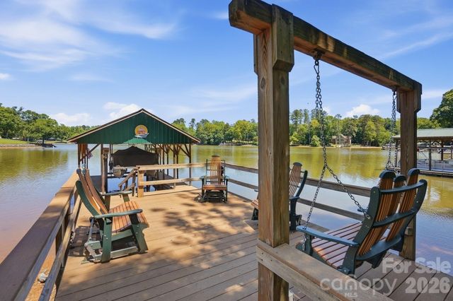932 Thorn Ridge Lane, Clover, SC 29710