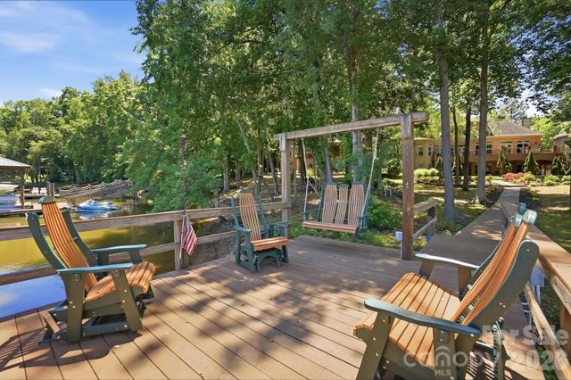 932 Thorn Ridge Lane, Clover, SC 29710