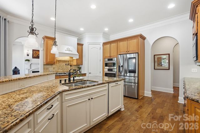 932 Thorn Ridge Lane, Clover, SC 29710