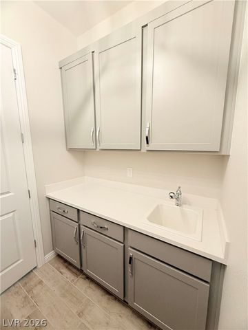 9958 Regency Square Avenue, Las Vegas, NV 89148