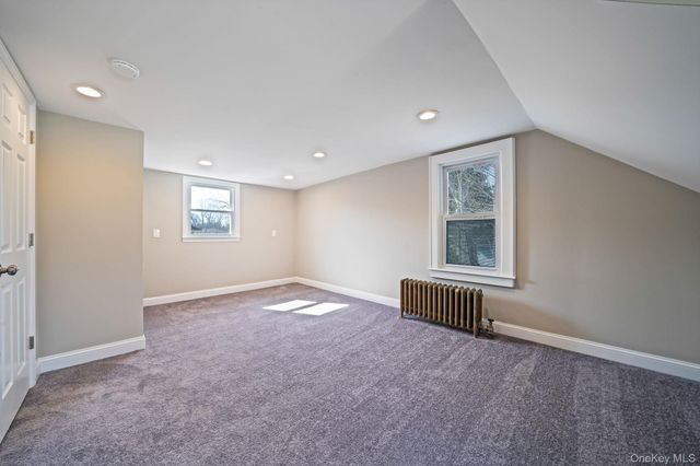 44 Elizabeth Avenue, Smithtown, NY 11787