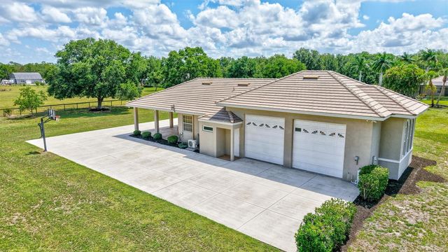 1045 FOX CREEK DRIVE, Sarasota, FL 34240