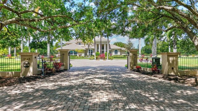 1045 FOX CREEK DRIVE, Sarasota, FL 34240