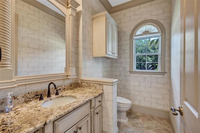 1045 FOX CREEK DRIVE, Sarasota, FL 34240
