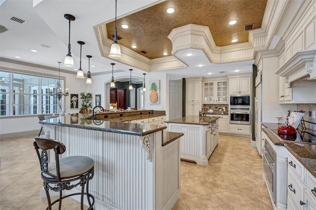1045 FOX CREEK DRIVE, Sarasota, FL 34240