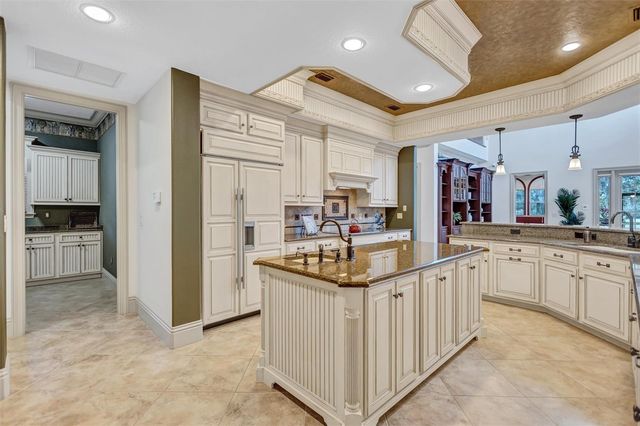 1045 FOX CREEK DRIVE, Sarasota, FL 34240