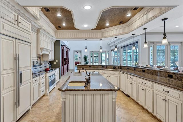 1045 FOX CREEK DRIVE, Sarasota, FL 34240