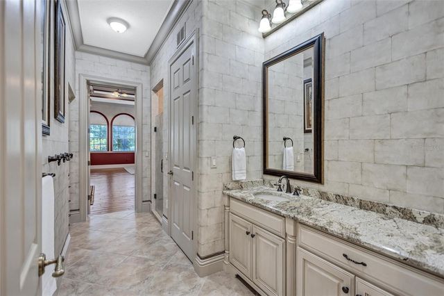 1045 FOX CREEK DRIVE, Sarasota, FL 34240