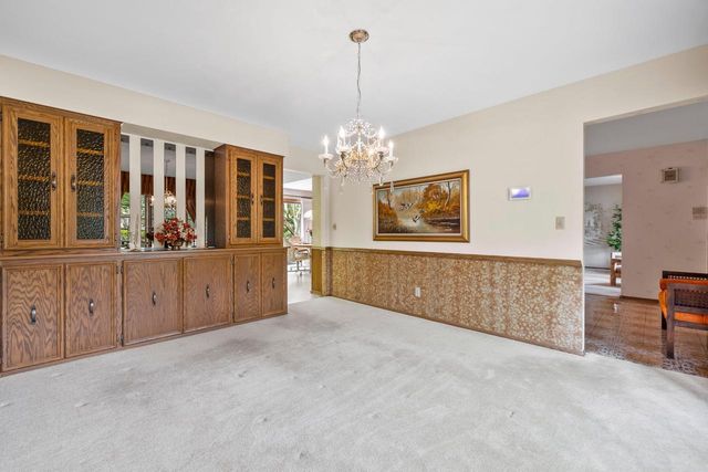 15075 Kings Ridge COURT, Brookfield, WI 53005