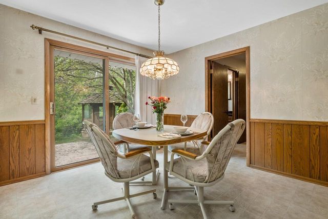 15075 Kings Ridge COURT, Brookfield, WI 53005