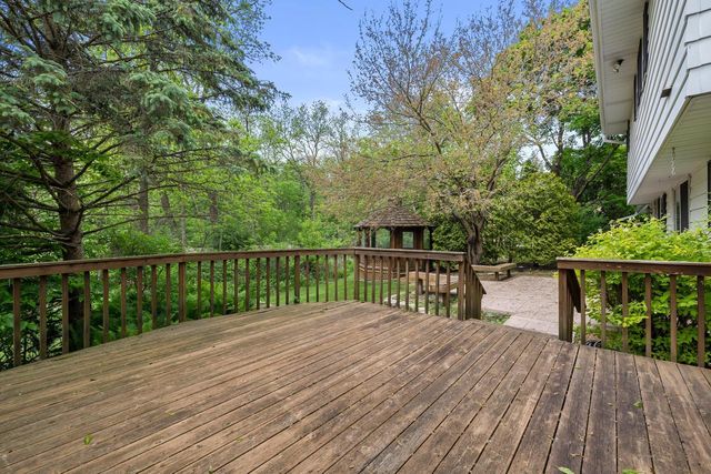 15075 Kings Ridge COURT, Brookfield, WI 53005