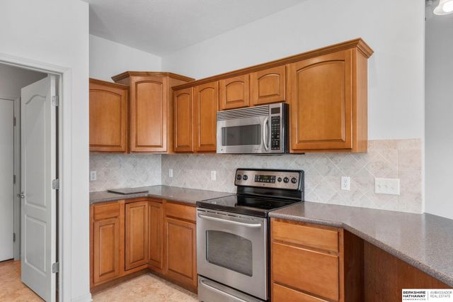 5144 N 159th Circle, Omaha, NE 68116
