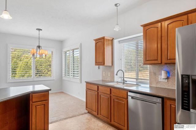 5144 N 159th Circle, Omaha, NE 68116