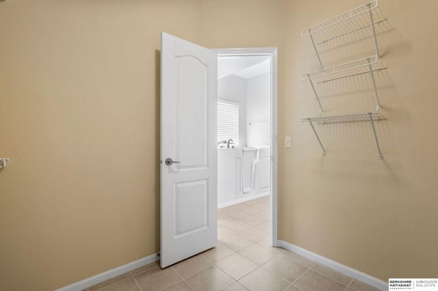 5144 N 159th Circle, Omaha, NE 68116