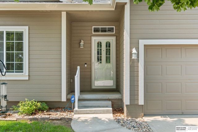 5144 N 159th Circle, Omaha, NE 68116