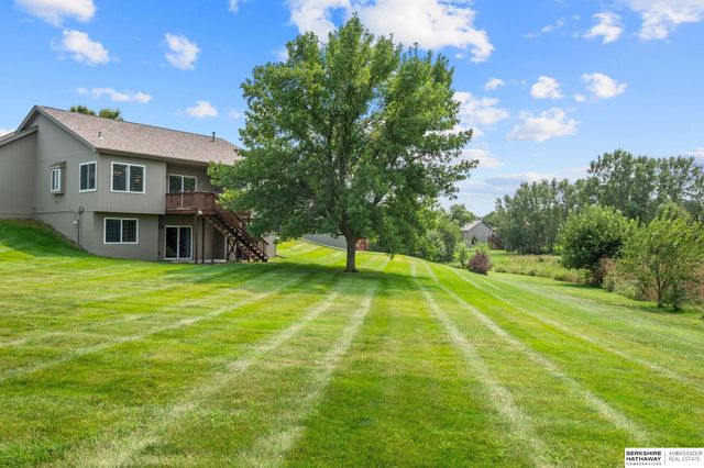 5144 N 159th Circle, Omaha, NE 68116