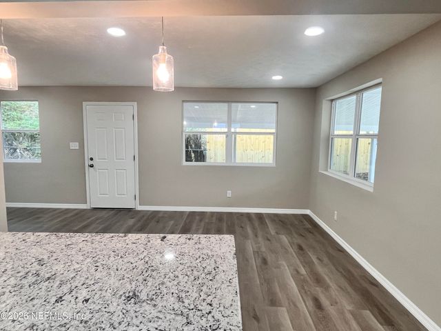 1274 LAKE SHORE Boulevard, Jacksonville, FL 32205