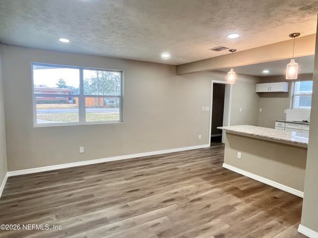 1274 LAKE SHORE Boulevard, Jacksonville, FL 32205