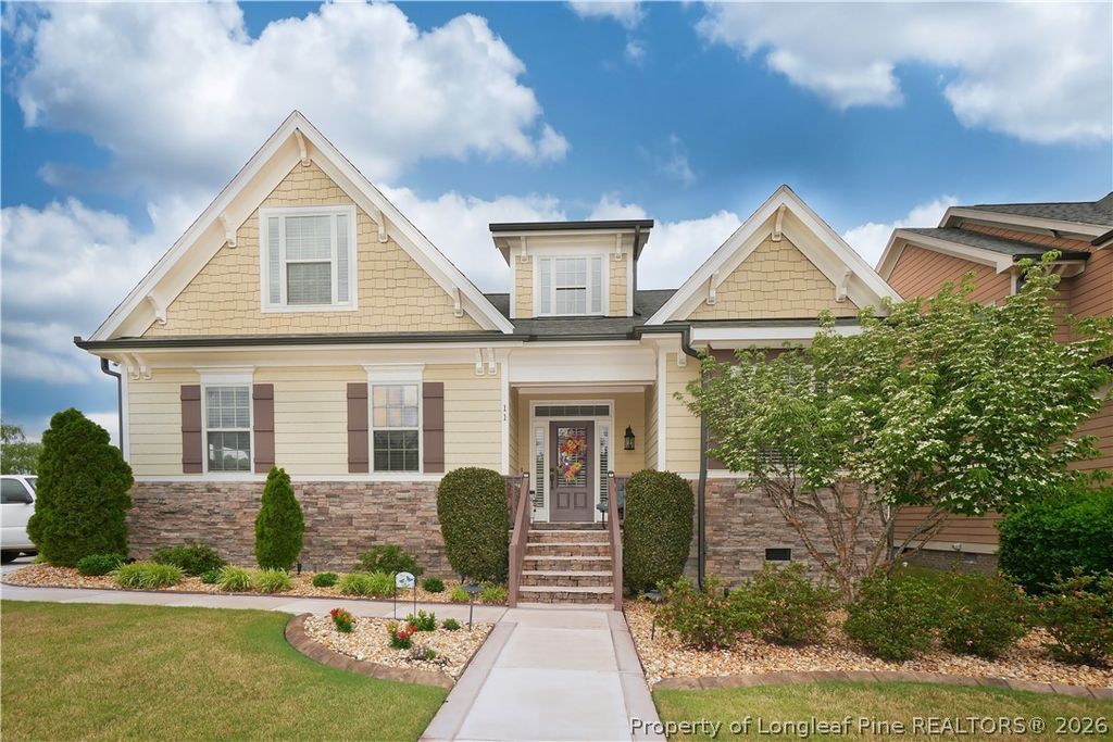 11 Skipping Pines Court, Spring Lake, NC 28390 — exterior